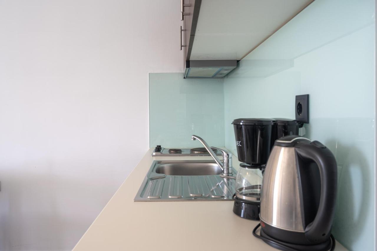 Mythos Apartments Дамнони Екстериор снимка